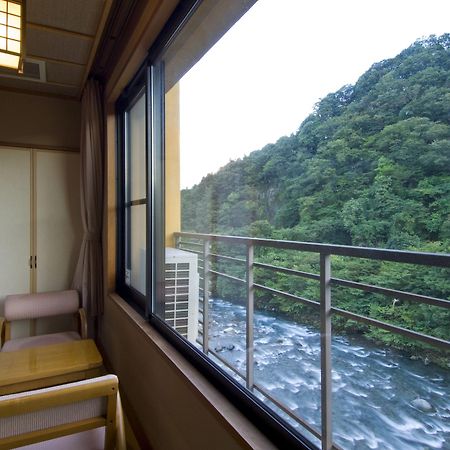Koduchi No Yado Tsurukamedaikichi Hotel Нико Екстериор снимка