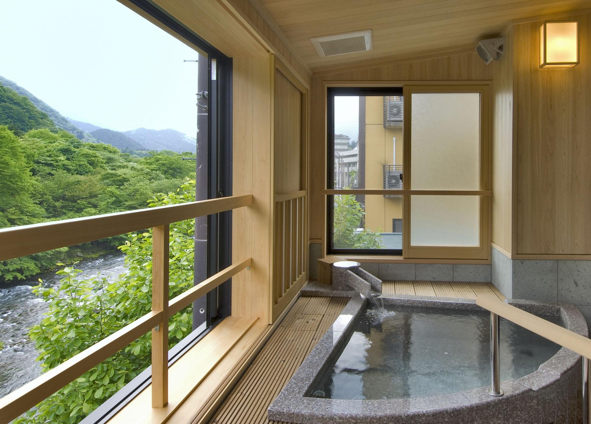 Koduchi No Yado Tsurukamedaikichi Hotel Нико Екстериор снимка