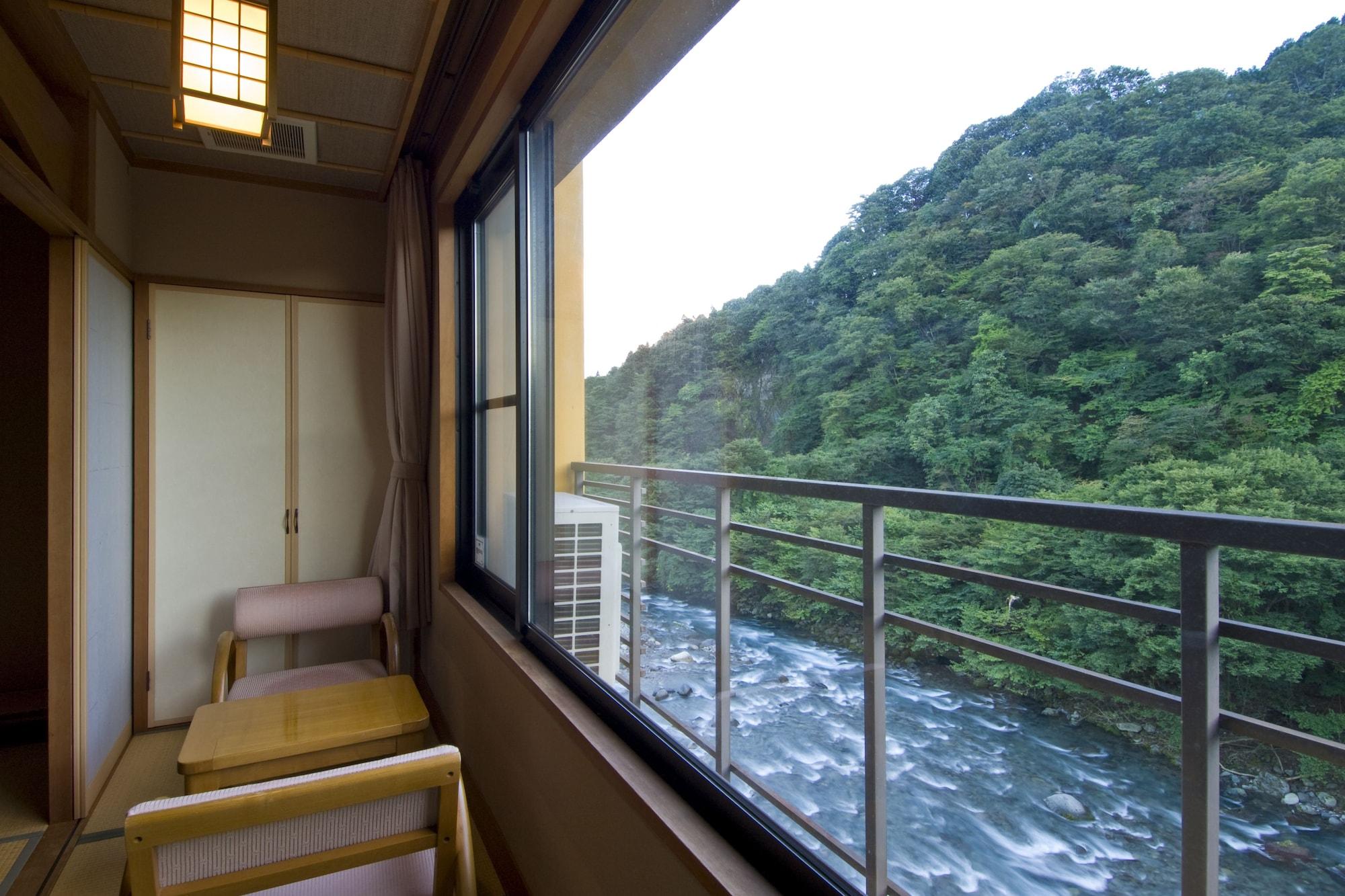 Koduchi No Yado Tsurukamedaikichi Hotel Нико Екстериор снимка