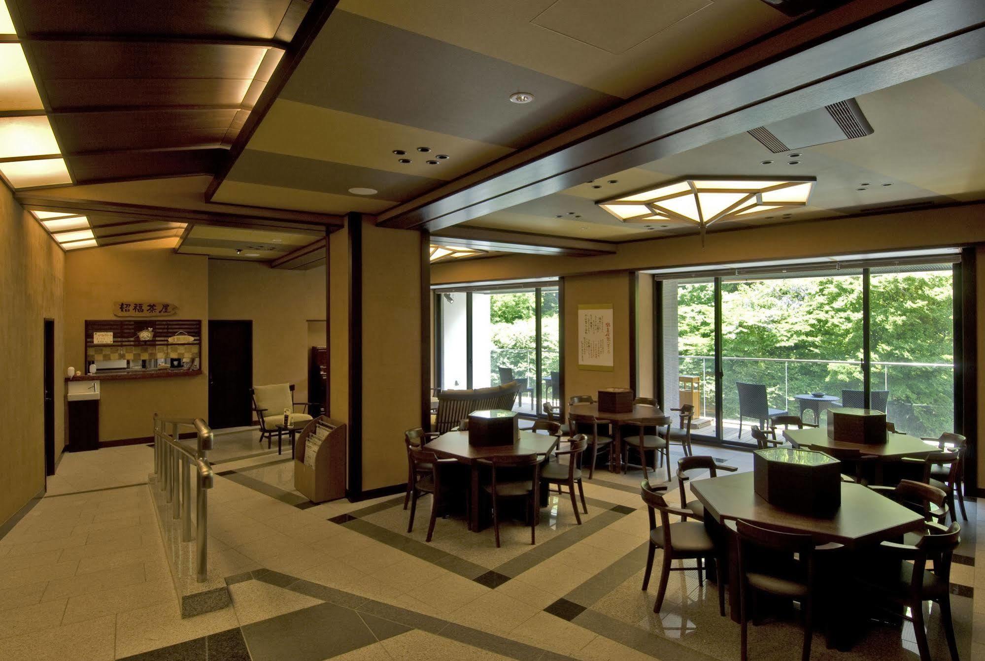 Koduchi No Yado Tsurukamedaikichi Hotel Нико Екстериор снимка