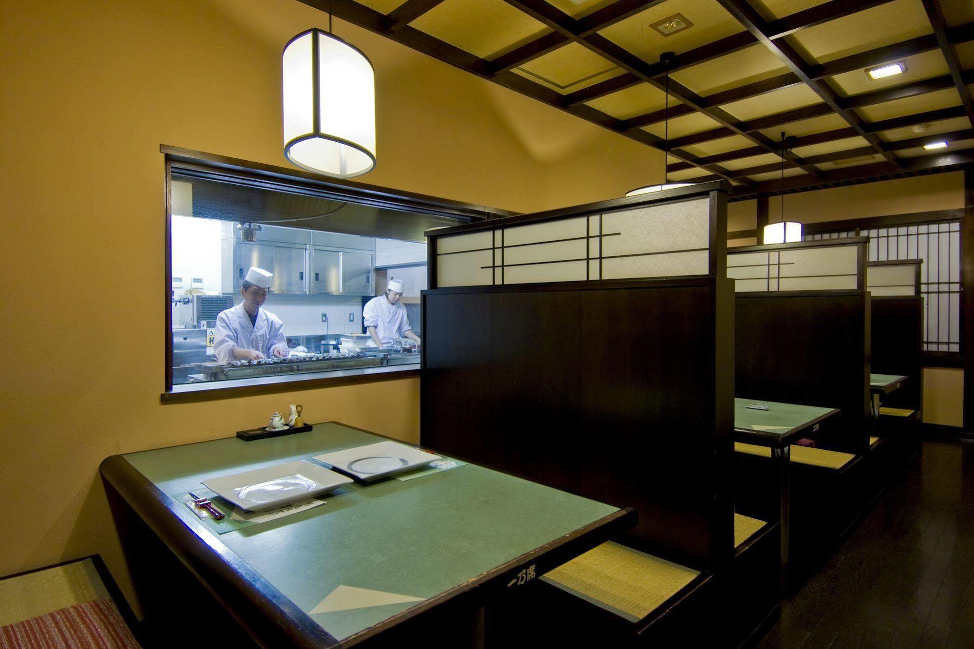 Koduchi No Yado Tsurukamedaikichi Hotel Нико Екстериор снимка